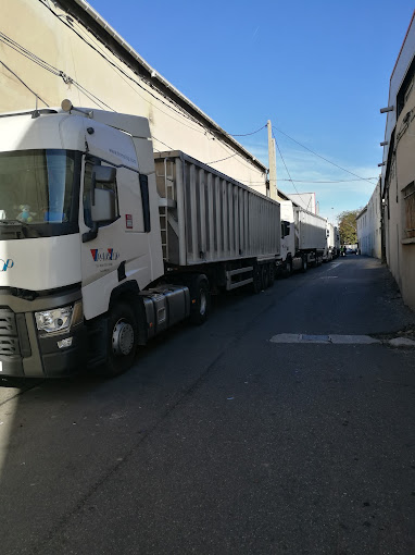 Aperçu des activités de la casse automobile PROVENCALE DE FERRAILLES PROFER située à MARSEILLE 14 (13014)